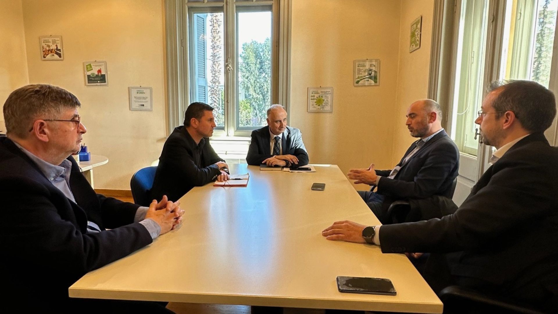 Συνάντηση του Δημάρχου Αγ. Παρασκευής με τον Πρόεδρο του Πράσινου Ταμείου Γιάννη Ανδρουλάκη