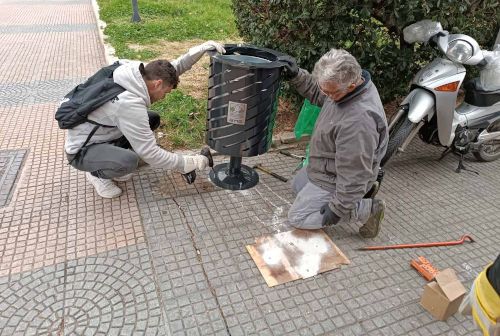 Νέοι κάδοι απορριμμάτων σε κεντρικούς δρόμους και πλατείες της Αγίας Παρασκευής