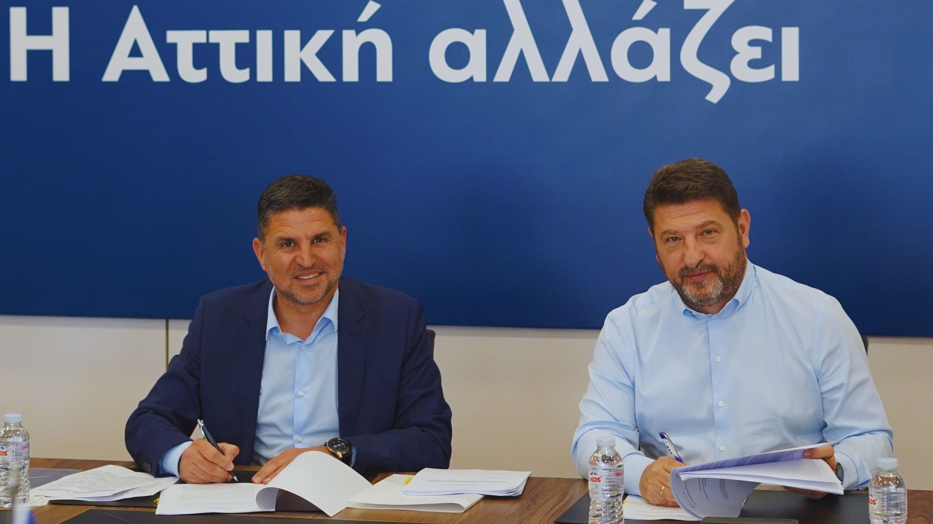 Υπεγράφη η προγραμματική σύμβαση μεταξύ του Περιφερειάρχη Αττικής Νίκου Χαρδαλιά και του Δημάρχου Αγίας Παρασκευής Γιάννη Μυλωνάκη για την κατασκευή του κολυμβητηρίου